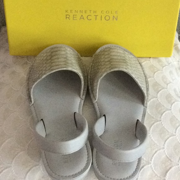 Kenneth Cole REACTION Sandal - Picture 2 of 16